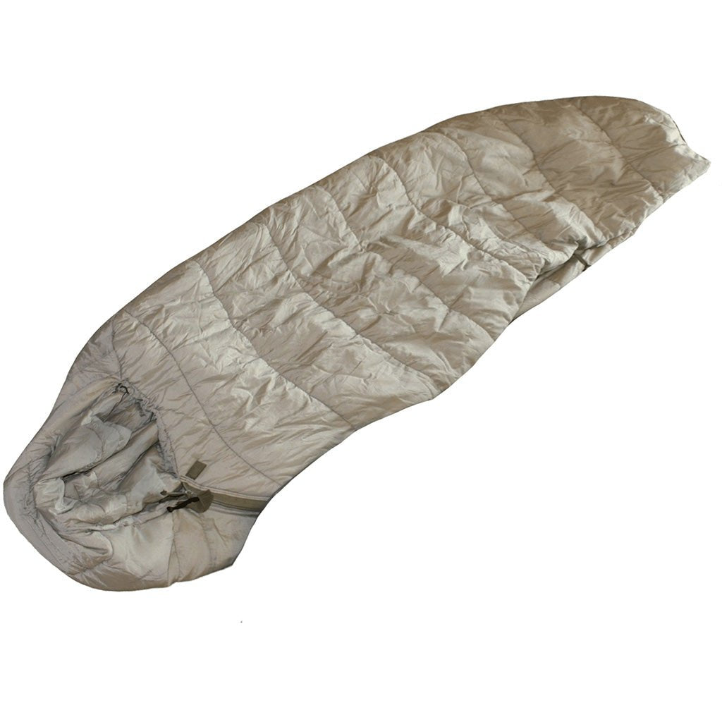 Intermediate sleeping outlet bag